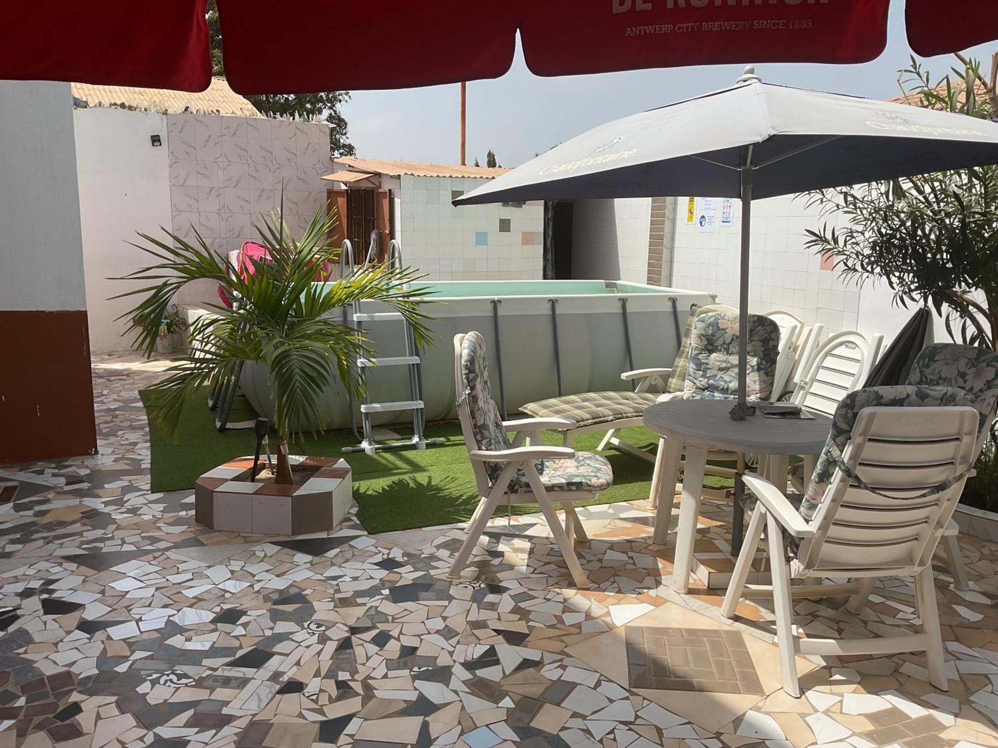 The Compound Bed & Breakfast Bijilo Ngoại thất bức ảnh