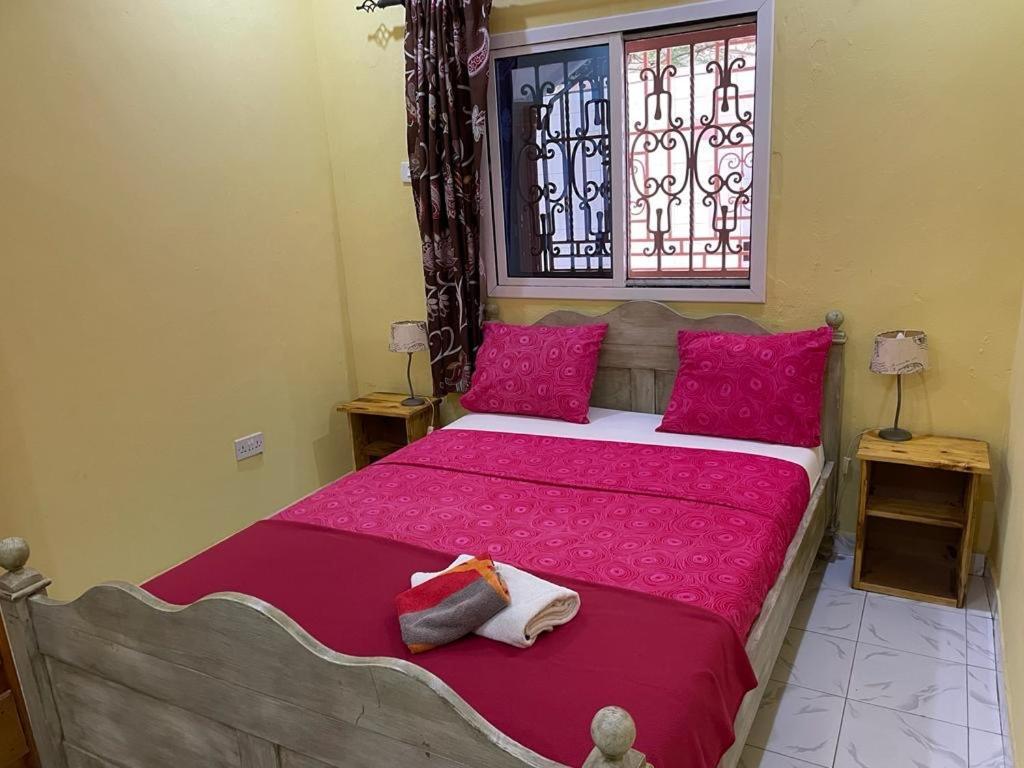 The Compound Bed & Breakfast Bijilo Ngoại thất bức ảnh